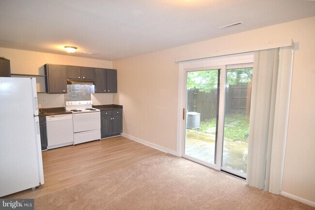 Foto del edificio - 46844 Patuxent Rd