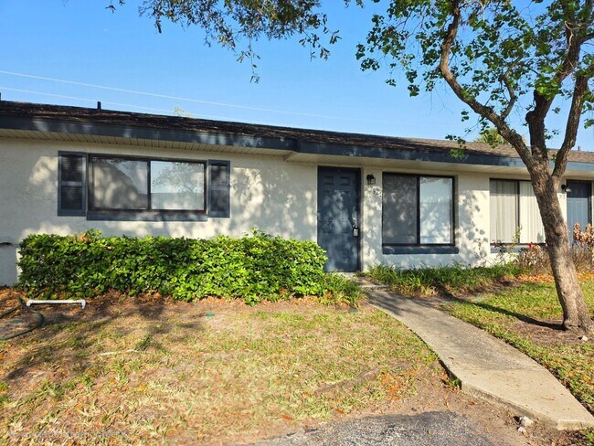 Foto del edificio - 605 Northlake Blvd