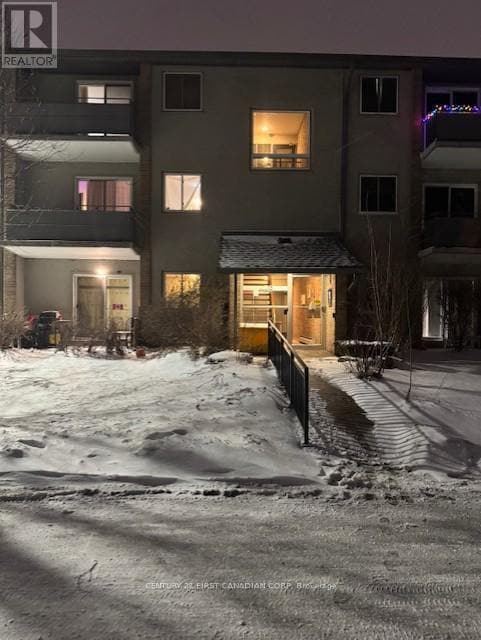 Photo du bâtiment - 675 Wonderland Rd S