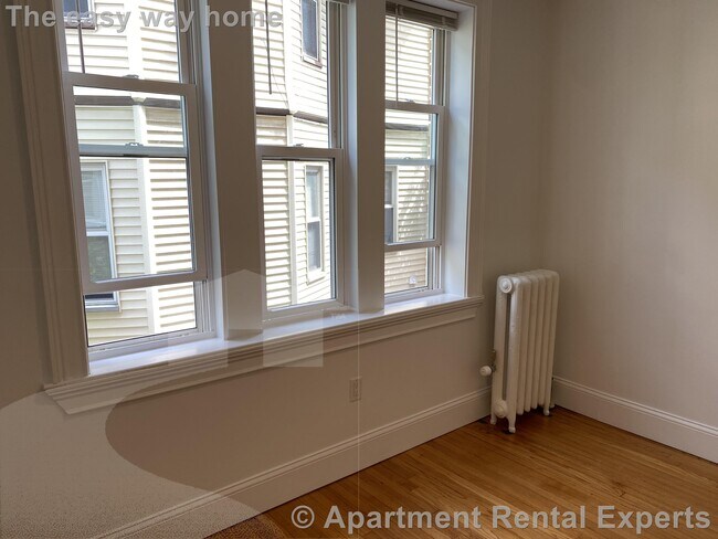 Foto del edificio - 170 Maple St