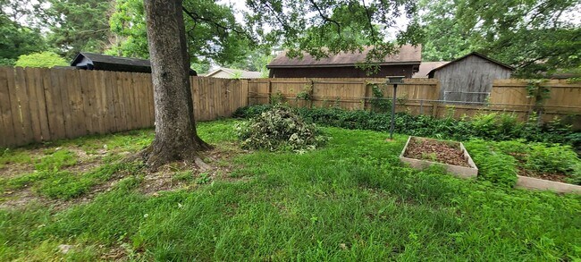 Foto del edificio - Home in Bryant