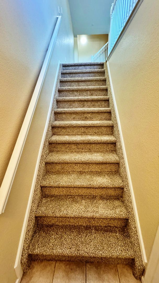 Photo - Fantastic NEWER Paint NEWER Carpet 2 Bed 2... House