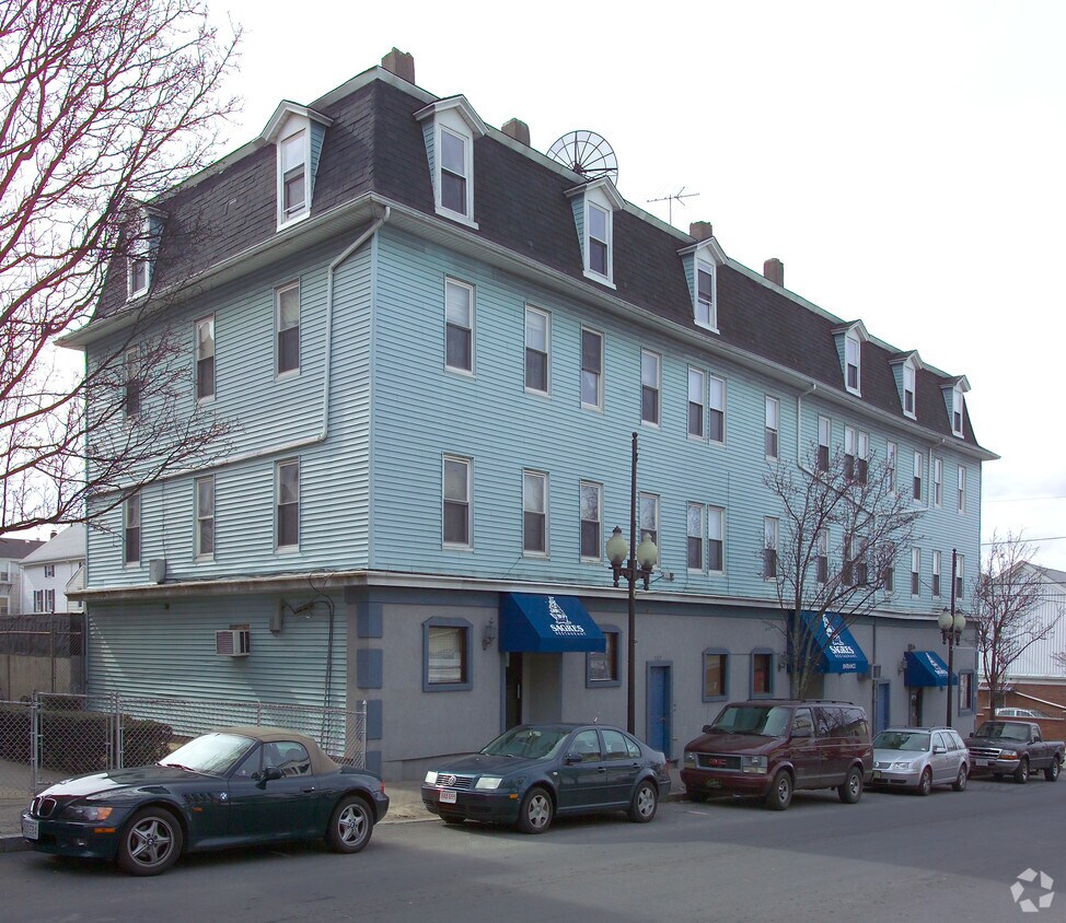 175 Columbia St, Fall River, MA 02721 Apartments 175 Columbia St Fall