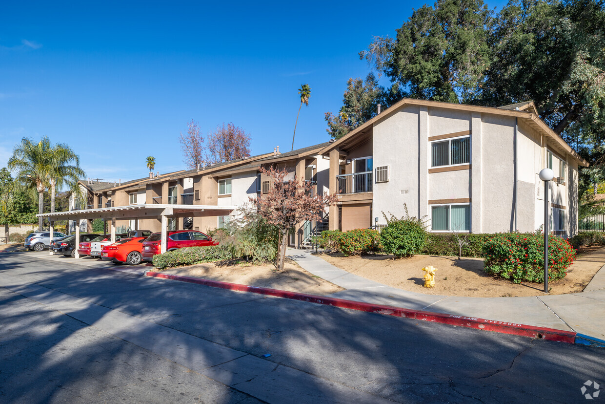 Foto principal - Oak Terrace Senior Apts