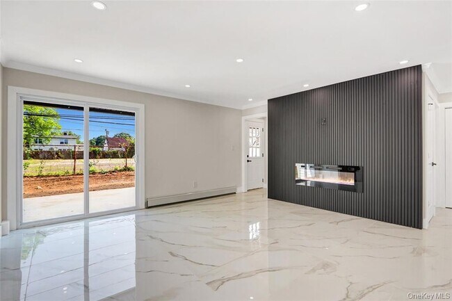 Foto del edificio - 12 Woodcock Ln