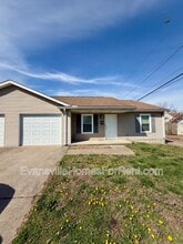 Building Photo - 1113-1117 W Oregon St