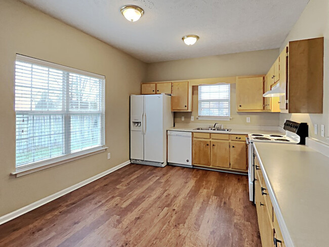 Building Photo - 2738 Pepperdine Dr