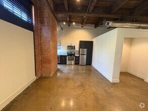 Building Photo - 806 Sampson St