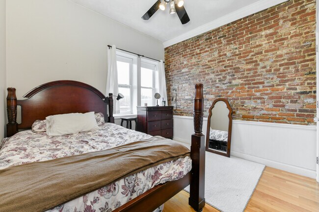 Foto del edificio - 158 Cottage St