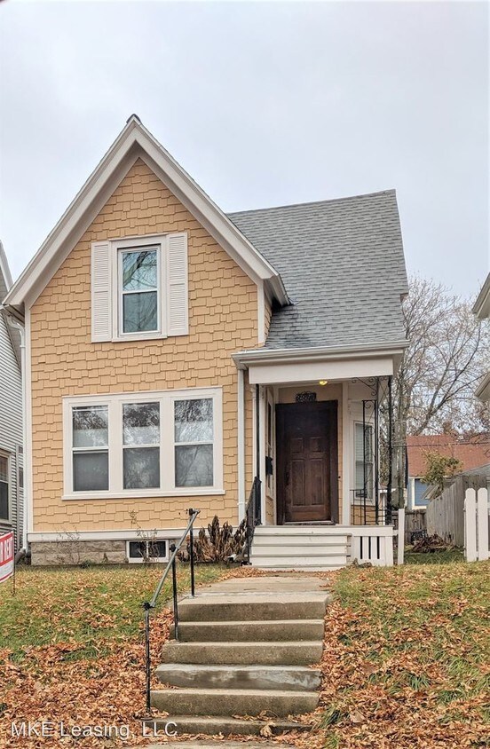 Primary Photo - 3 br, 1.5 bath House - 3340 N Cambridge Ave