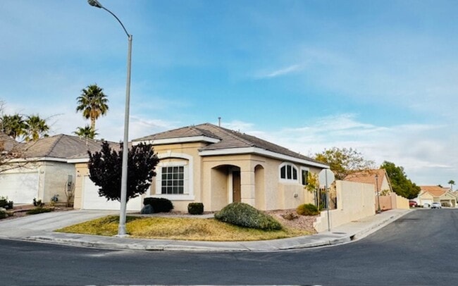 Foto del edificio - Charming  3-bedroom, 2-bathroom