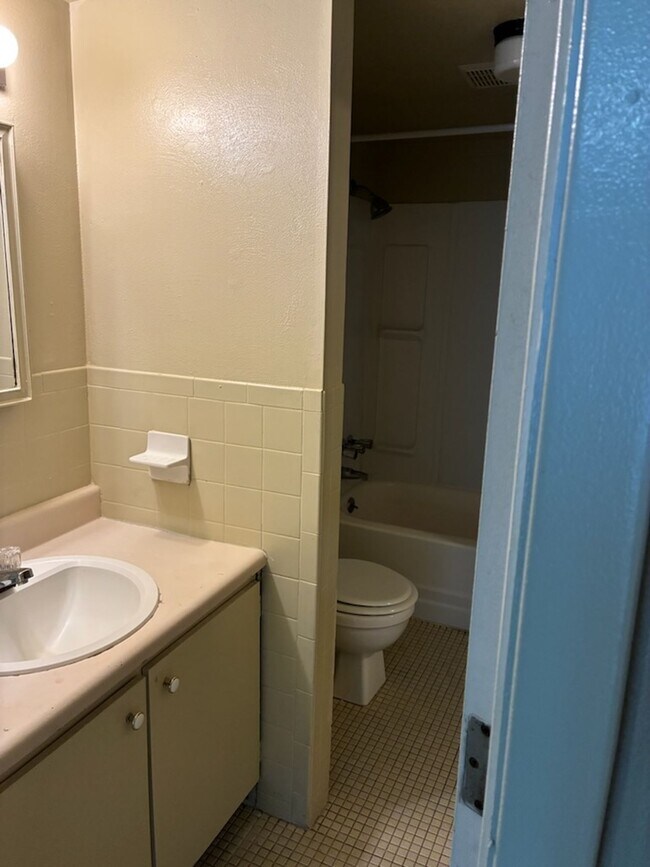 Foto del edificio - 1160 Grand Terrace Dr