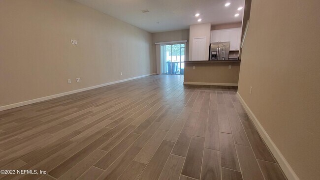 Building Photo - 2567 Sandy Dune Dr