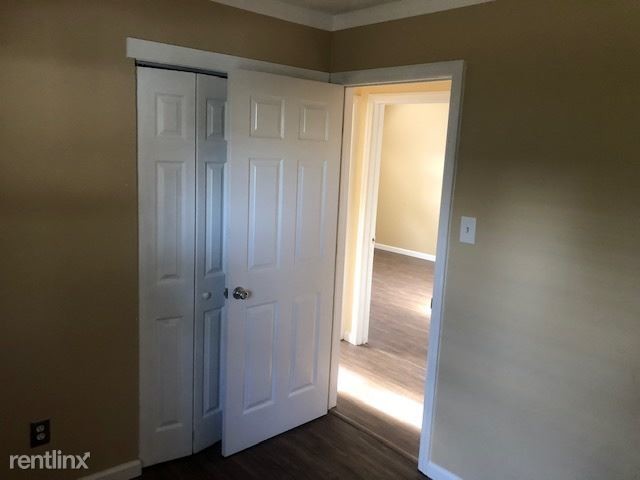 Foto del edificio - 3 br, 1 bath House - 109 Split rock road