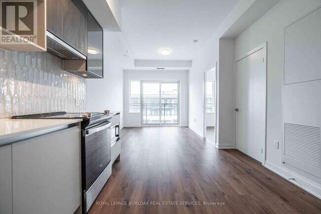 Photo du bâtiment - 395-P395 Dundas St W