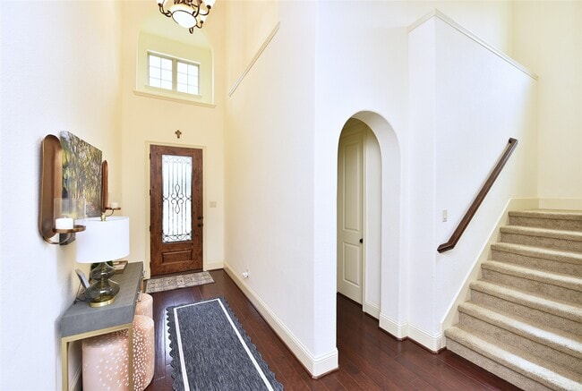 Building Photo - 13117 Stoneleigh Terrace Dr
