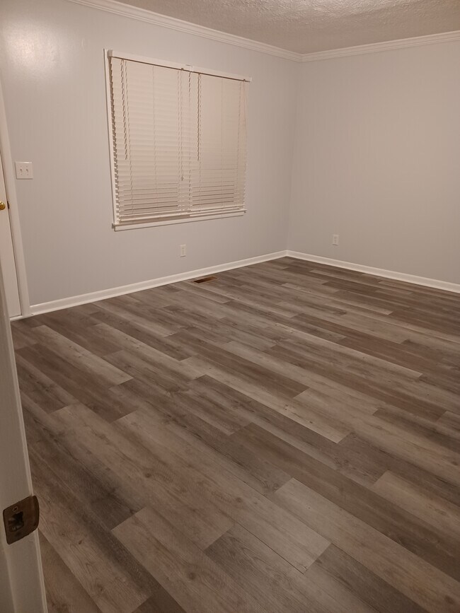 Living Room - 404 Eastwood Dr