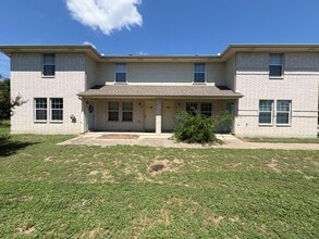 Building Photo - 1612 Inca Dr