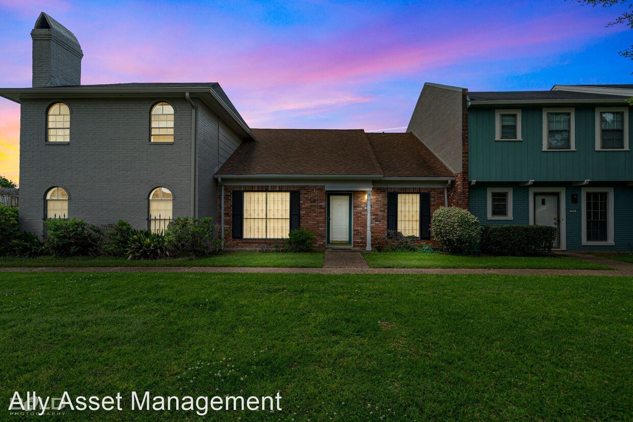 Primary Photo - 3 br, 2 bath House - 203 Stratmore