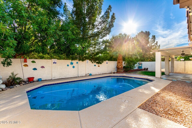 Foto del edificio - 1825 E Arabian Dr