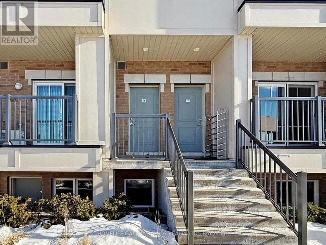 Building Photo - 480 Beresford Path