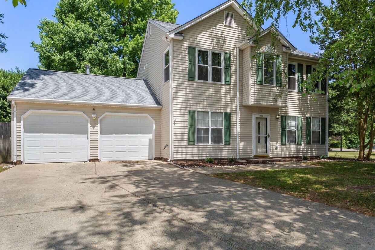 Primary Photo - 5 East Pinto Ct, Hampton, Va, 23666