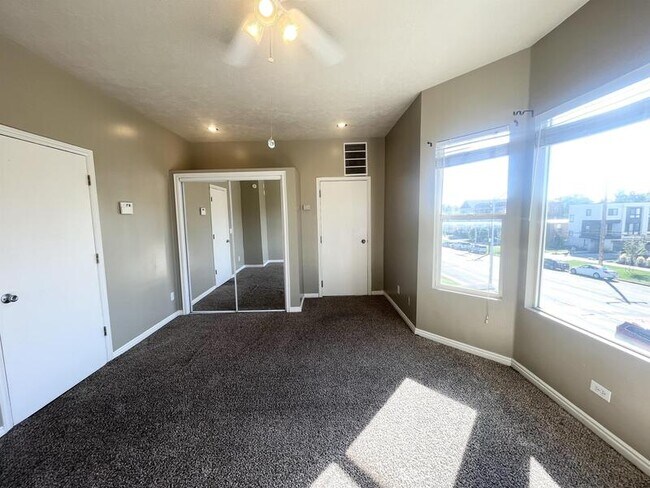 Building Photo - 519 S 500 E