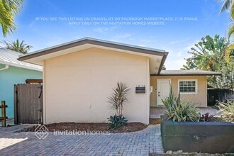 Building Photo - 1616 NE 36th St