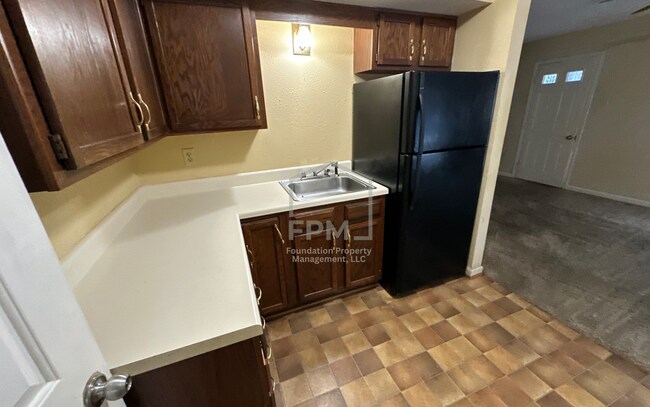 Foto del edificio - 8559 Chippingham Dr