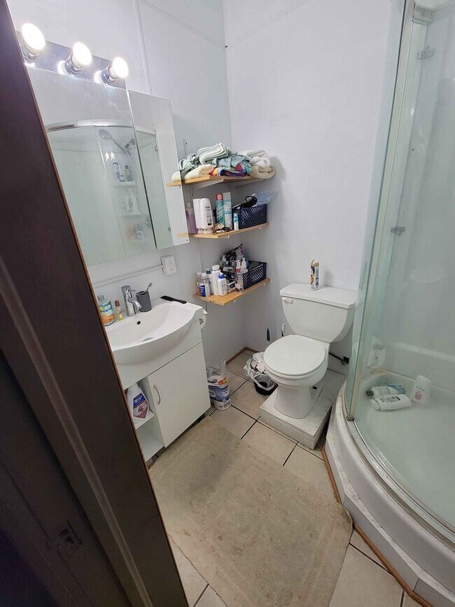 Foto del edificio - 2303 Olive St