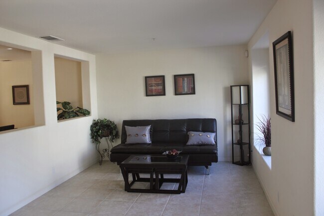 Building Photo - 3269 Vineyard Park Way