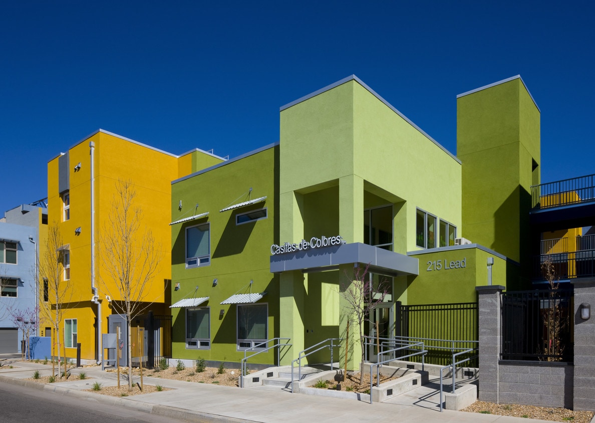 Primary Photo - 215 Lead Ave SE