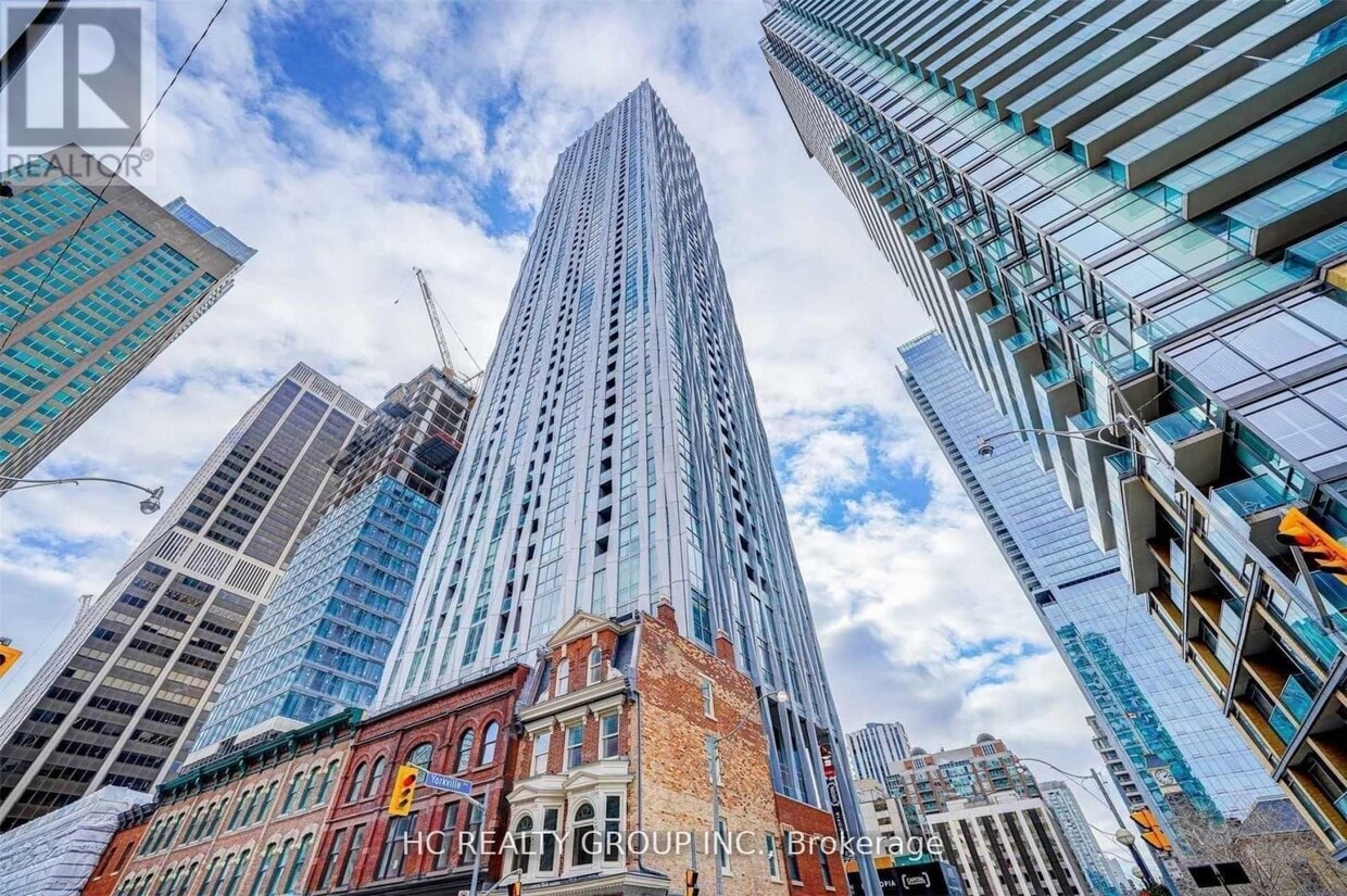 Photo principale - 1-3911 Yorkville Ave