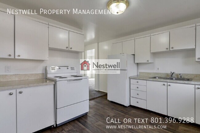 Building Photo - 2465 E 3300 S