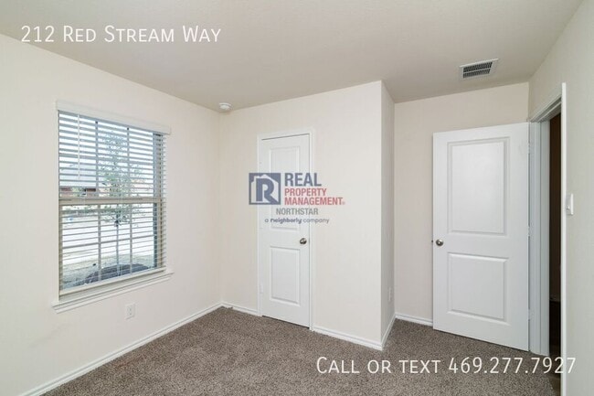 Foto del edificio - 212 Red Strm Wy