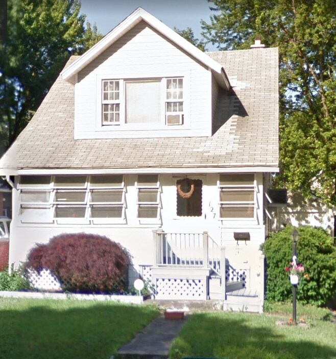 Primary Photo - 127 Sheraton Dr