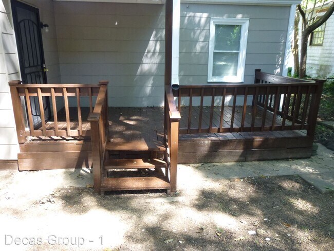 Building Photo - 2 br, 1 bath House - 8204 Rugby Avenue