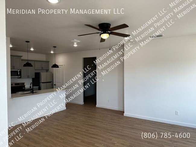 Foto del edificio - 5802 Urbana Pl