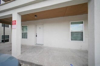 Building Photo - 3123 Potomac Loop