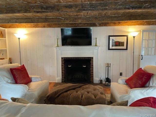 Building Photo - 95 E Broadway