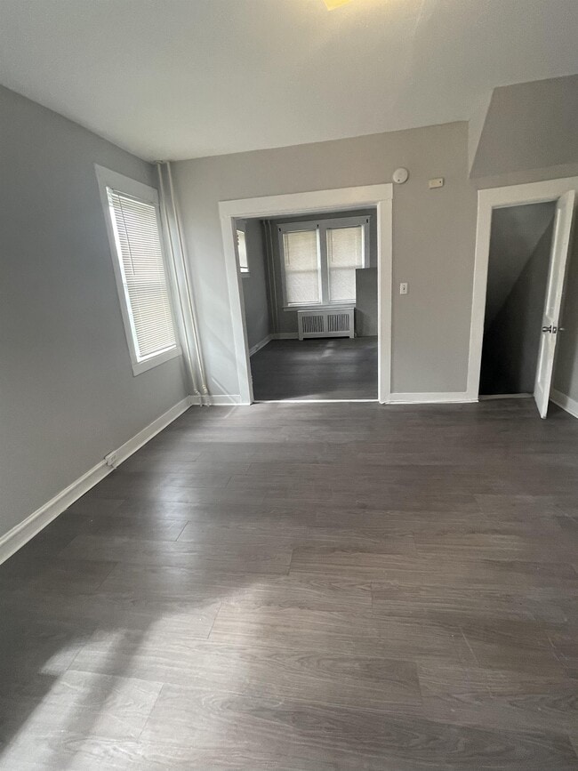 Building Photo - 5307 Cordelia Ave