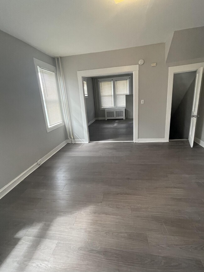 Foto del edificio - 5307 Cordelia Ave