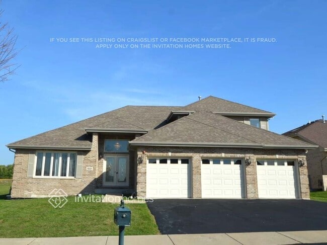 Building Photo - 1021 Amlin Terrace