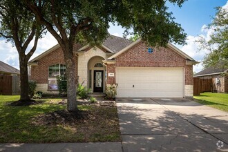 Building Photo - 2505 Shady Falls Ln