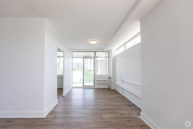 2 chambres, 1 salle de bain - Salle à manger - 31-35 St. Dennis Drive