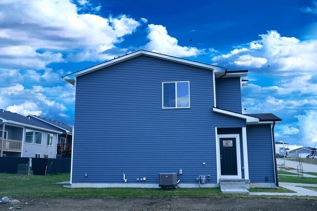 Building Photo - Stunning Two-Story Home available in Prime...