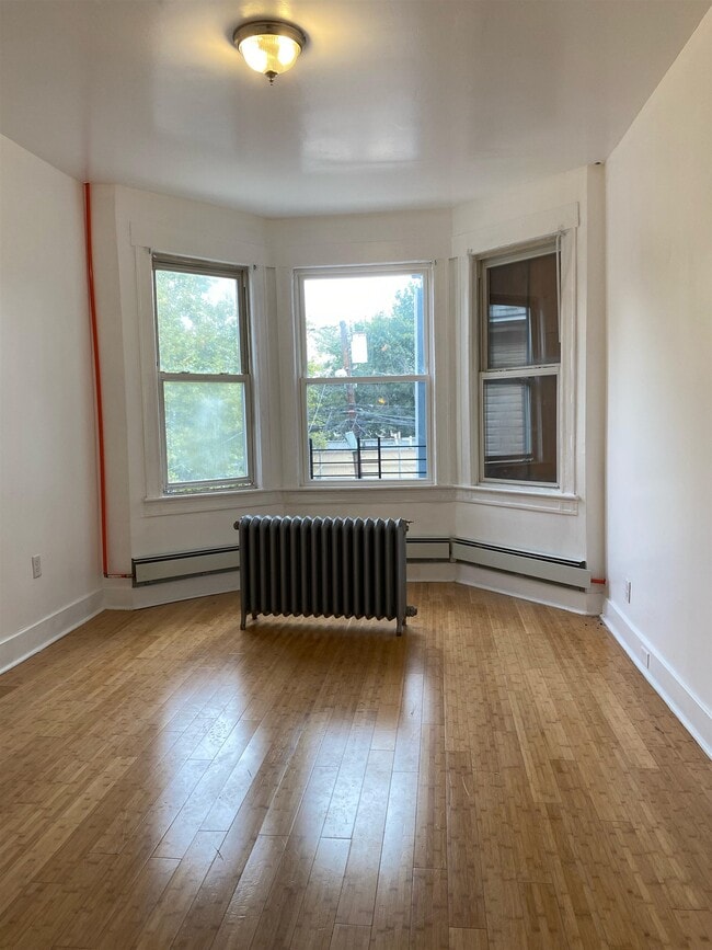 347 Union St, JC, Journal Square, NJ 07304 House for Rent in JC