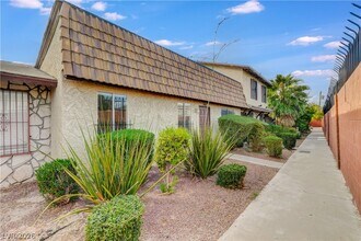 Building Photo - 3928 Torsby Pl