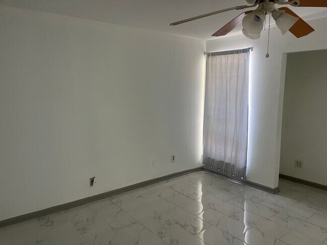 Foto del edificio - 7302Alaba