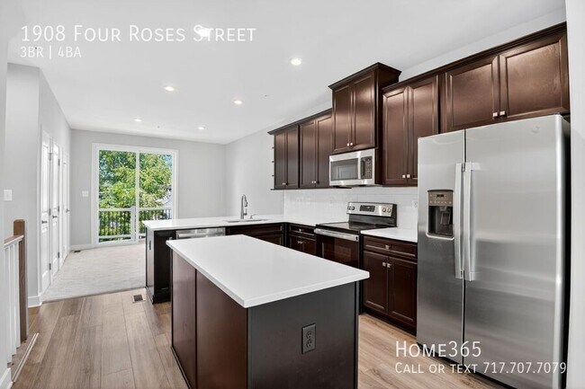 Foto del edificio - 1908 Four Roses St